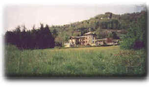 ...la panoramica  per Torre Pellice, rimanendo a tale quota per circa tr km.